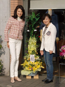 青木英美さんとオーナーの浦中様