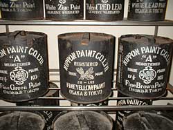 光明社時代の塗料缶